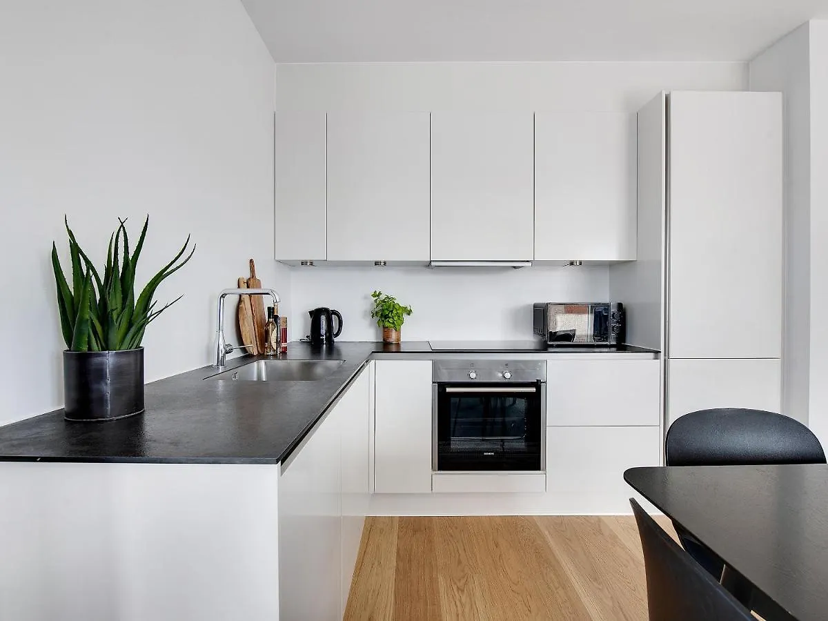 Sanders Arena - Chic Three-Bedroom Apartment Close To Metro Station Kopenhag