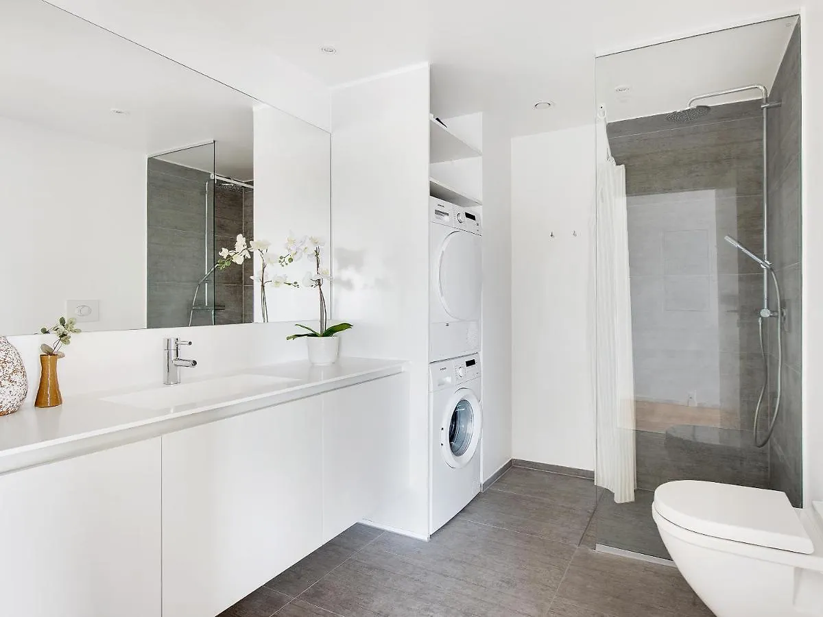 Sanders Arena - Chic Three-Bedroom Apartment Close To Metro Station Kopenhag